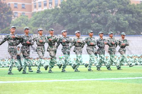http://www.hieu.edu.cn/__local/E/29/CA/3541A88E90CD574DA24138F79B7_3B386644_A7175.jpg